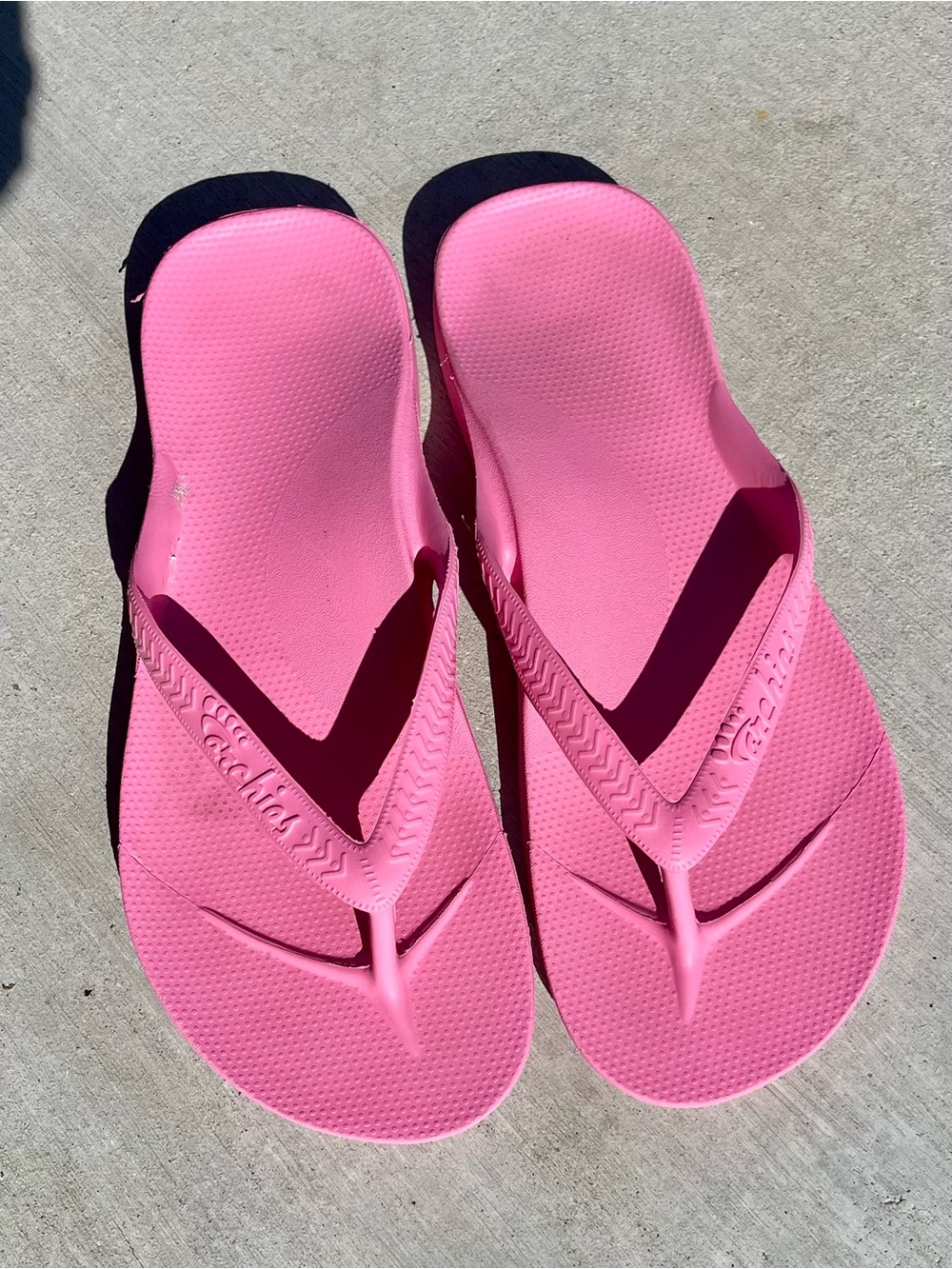 ARCHIE’S Pink Flip Flop Sandals for Women size 8